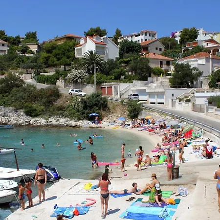 Family Friendly With A Swimming Pool Mavarstica, Ciovo - 16559 Apartman *