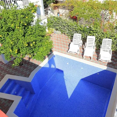 Family Friendly With A Swimming Pool Mavarstica, Ciovo - 16559 * Trogir