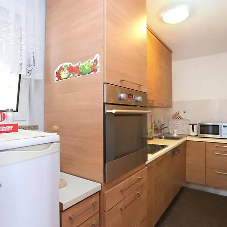 Family Friendly With A Swimming Pool Mavarstica, Ciovo - 16559 Apartman Trogir