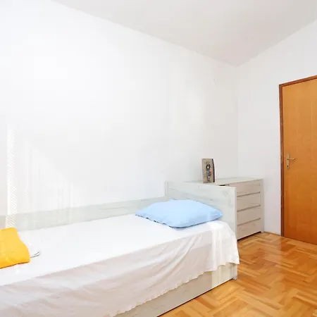 Family Friendly With A Swimming Pool Mavarstica, Ciovo - 16559 Apartman Trogir