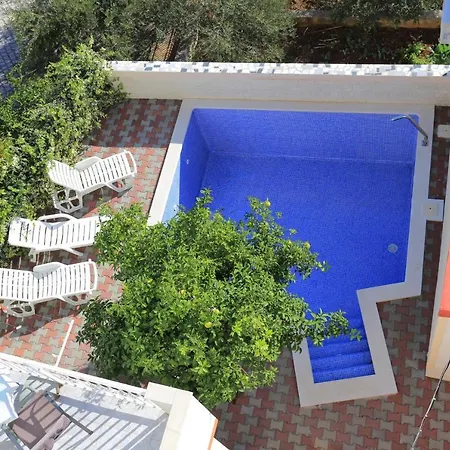 Apartment Family-friendly With Swimming Pool Mavarstica, Ciovo - 16559 Trogir