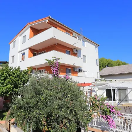 Family Friendly With A Swimming Pool Mavarstica, Ciovo - 16559 Appartamento Traù