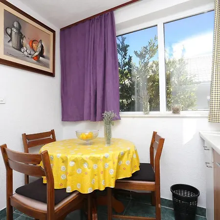 Family-friendly With Swimming Pool Mavarstica, Ciovo - 16559 Appartement *